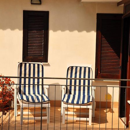 Villa Laura Sea View Apartments Santa Maria di Castellabate Cameră foto