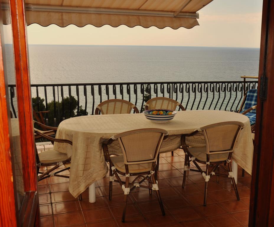 Villa Laura Sea View Apartments Santa Maria di Castellabate Exterior foto