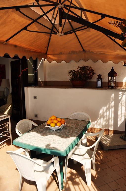 Villa Laura Sea View Apartments Santa Maria di Castellabate Exterior foto